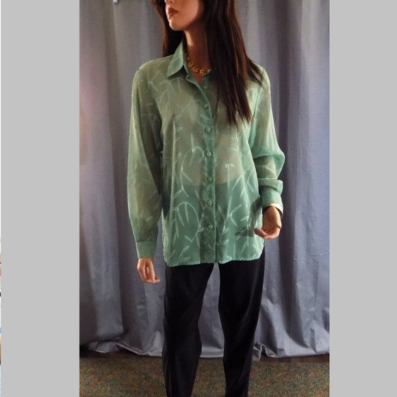 BonWorth Beautiful Sheer Green Top. - Picture 4 of 8